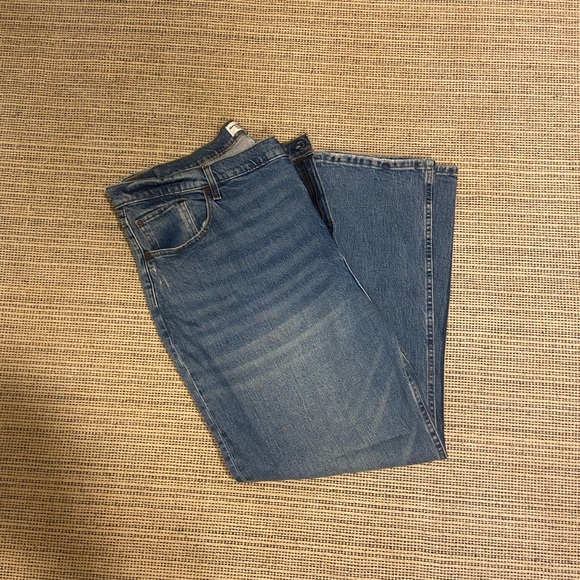 NWT Abercrombie 90s Straight Ultra High Rise Jean In Blue Sz 36 | 22R - Picture 7 of 8